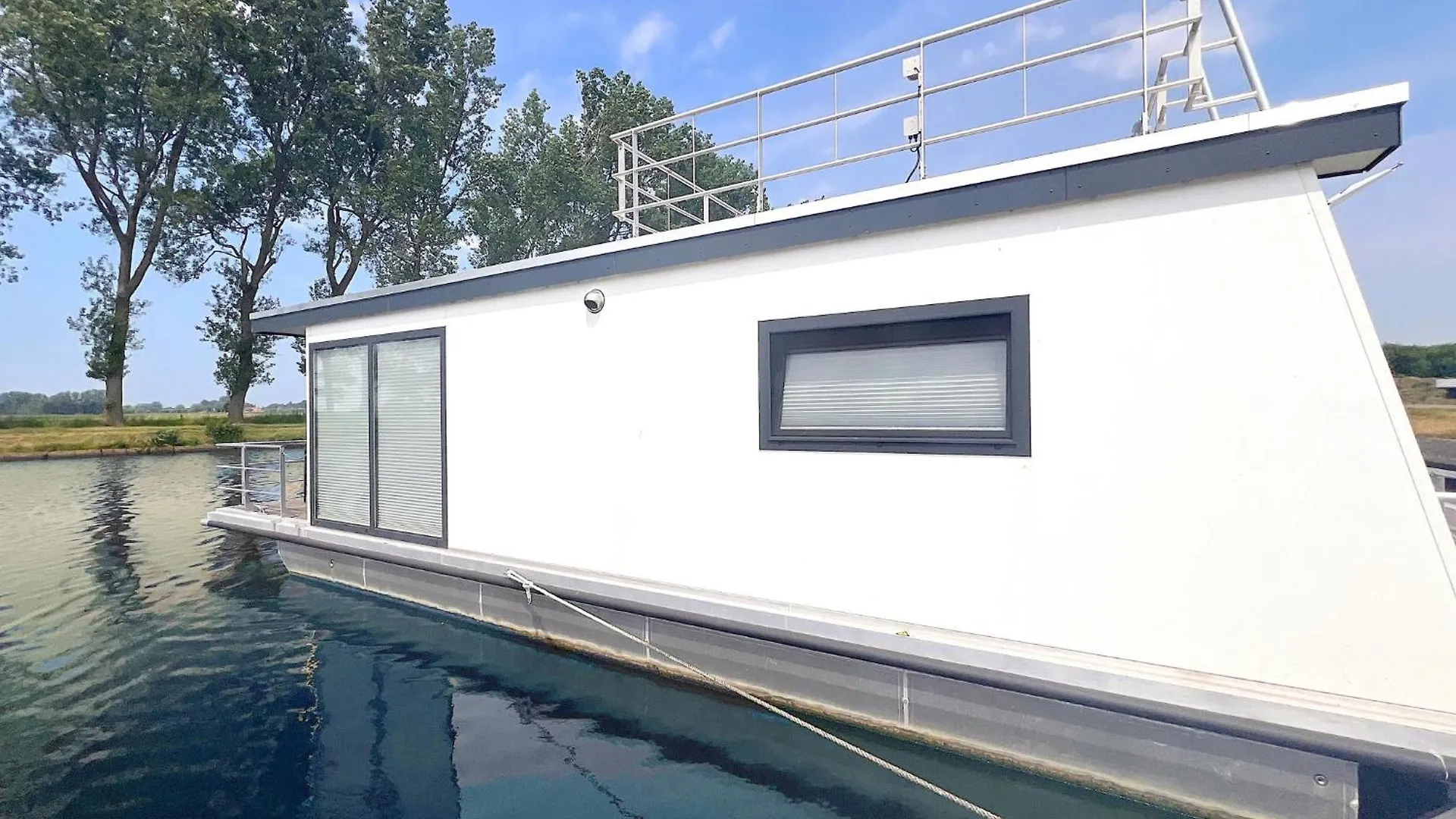 Aldebaran Hotel Nieuwpoort 0*,